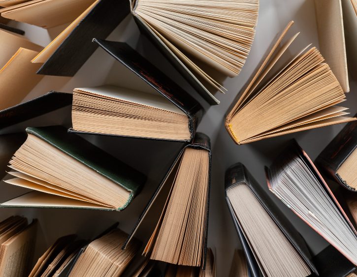 Эзотерика Коэльо: сжечь книги культового автора?