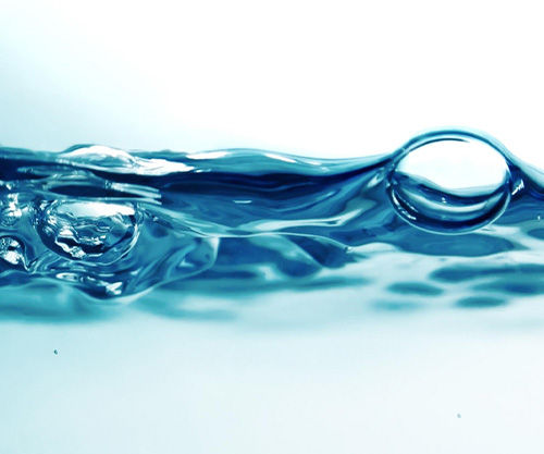 Сравнение практик освящения воды в православии и её «зарядки» в оккультизме