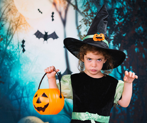 Хеллоуин: как уберечь детей