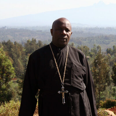 Отец Филипп Гатари – православный священник из Кении <br><span class=bg_bpub_book_author>Иерей Филипп Гатари</span>