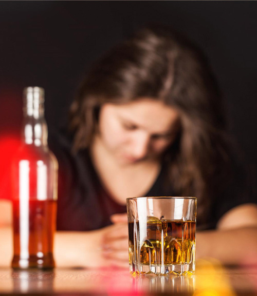 Как распознать женский алкоголизм?