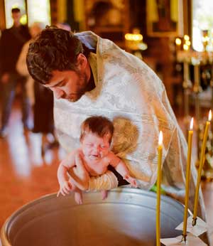 О крещении младенцев, родившихся при помощи «суррогатной матери»