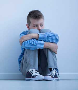 Замкнутый ребенок или симптомы аутизма
