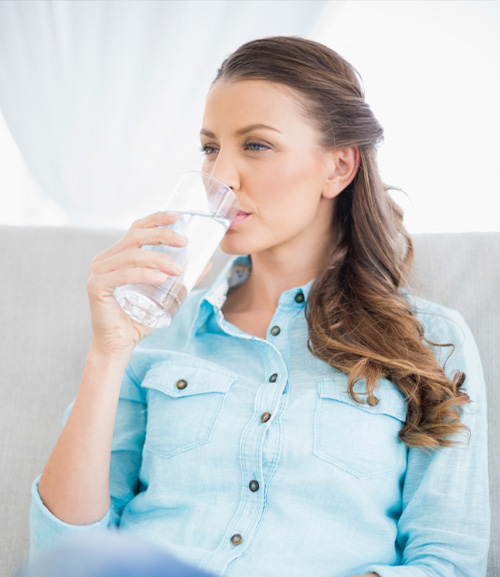Сколько нужно пить воды, чтобы избежать цистита?