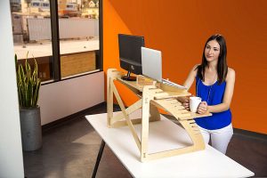 clever portable desks meant to increase comfort and flexibility 7 - Как поддержать физическую форму во время самоизоляции?